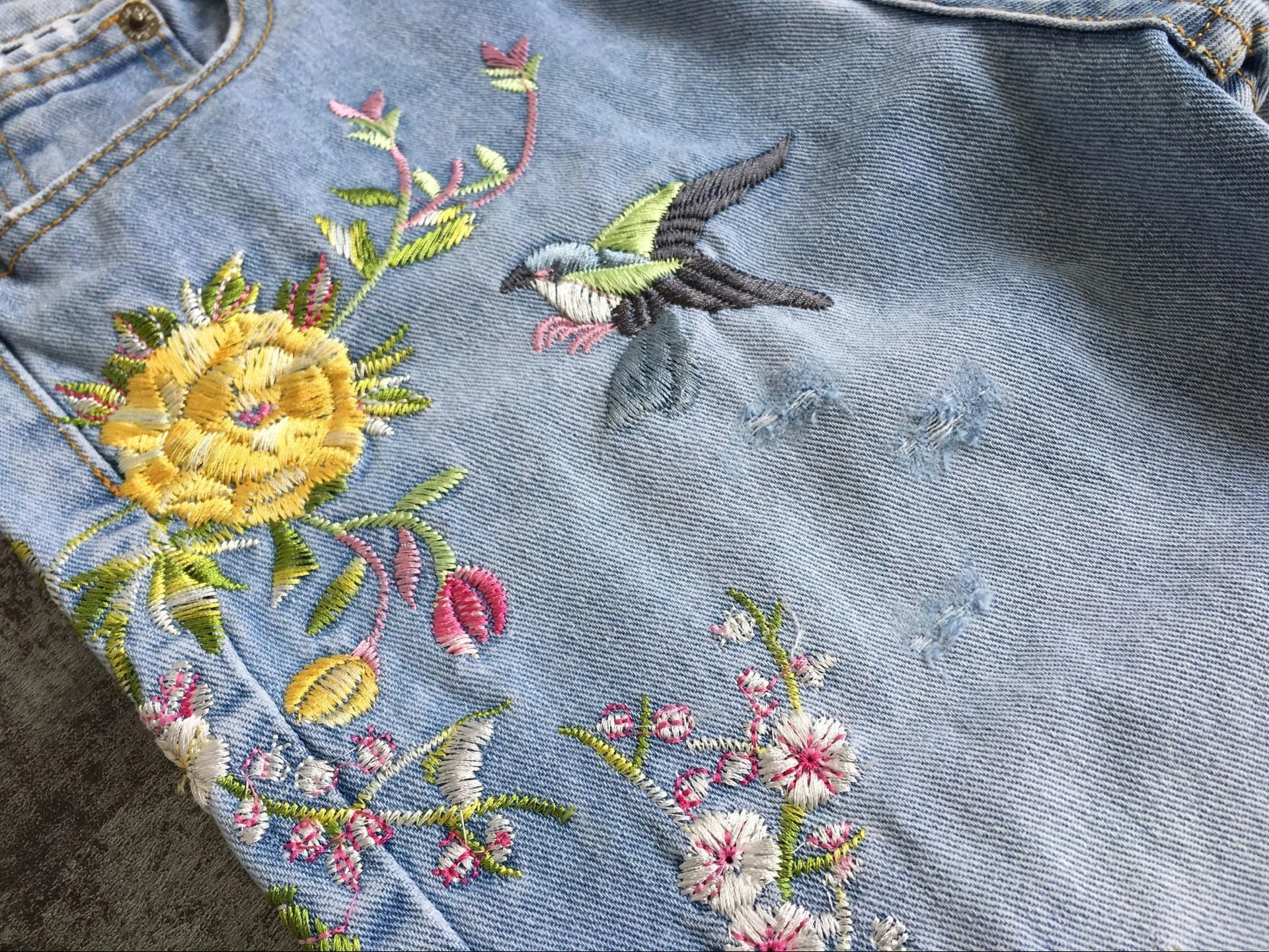 Bird Flower Straight Embroidery Jeans