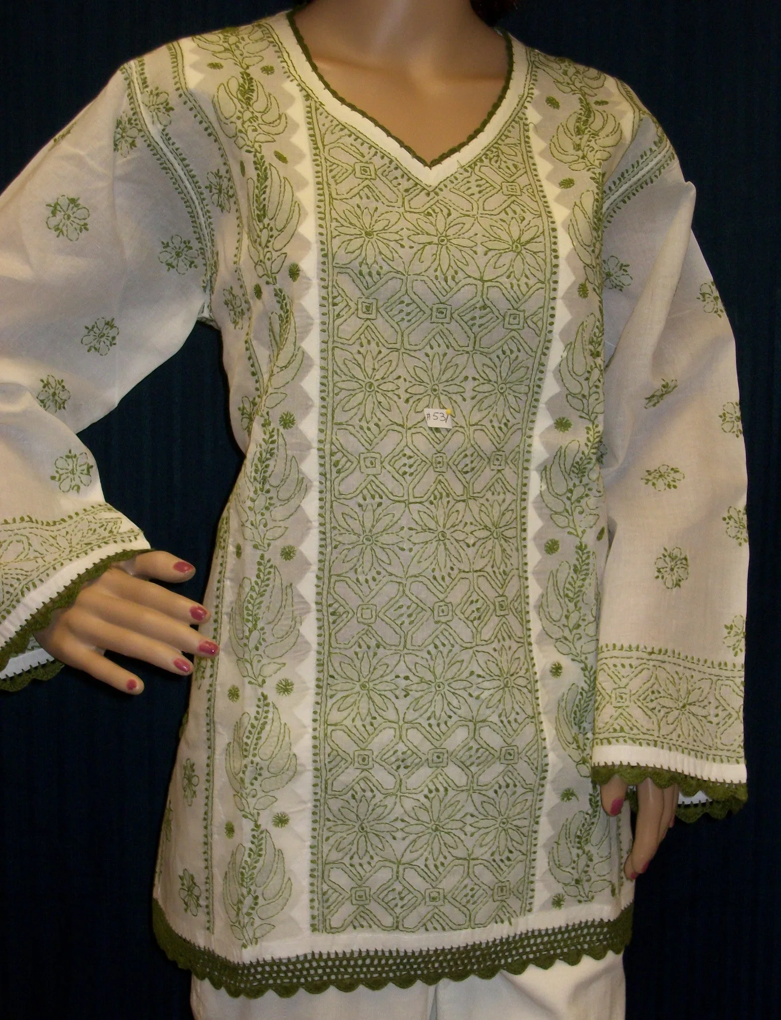 Blouse 053 White Cotton Hand Embroidered Tunic Top Kurti Medium Size