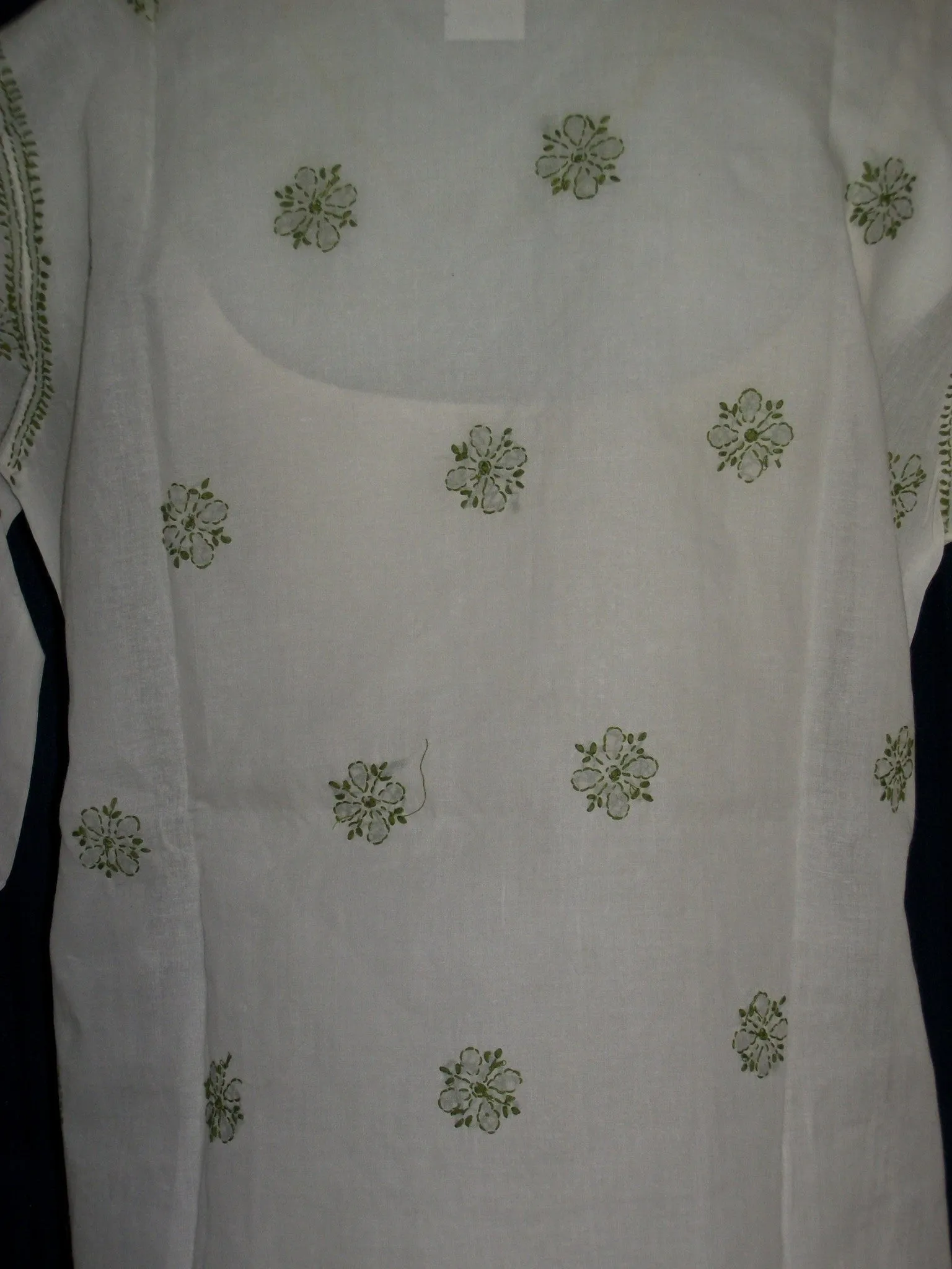 Blouse 053 White Cotton Hand Embroidered Tunic Top Kurti Medium Size