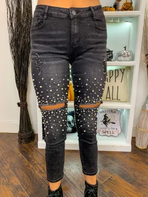 Casual Magic Pearl Embellished Distressed Skinny Jeans - Black