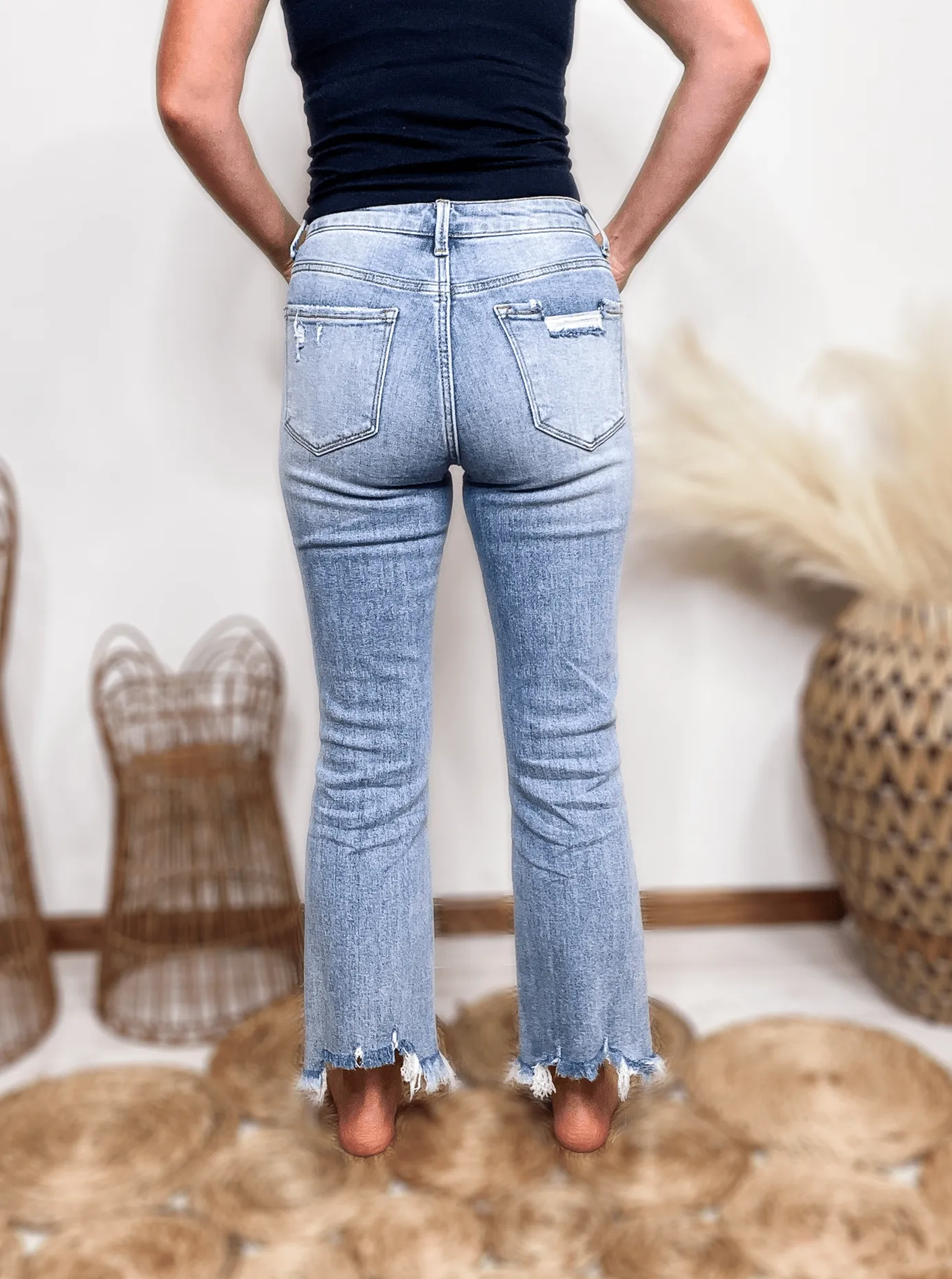 Cropped Flare Comfort Stretch Distressed Jeans