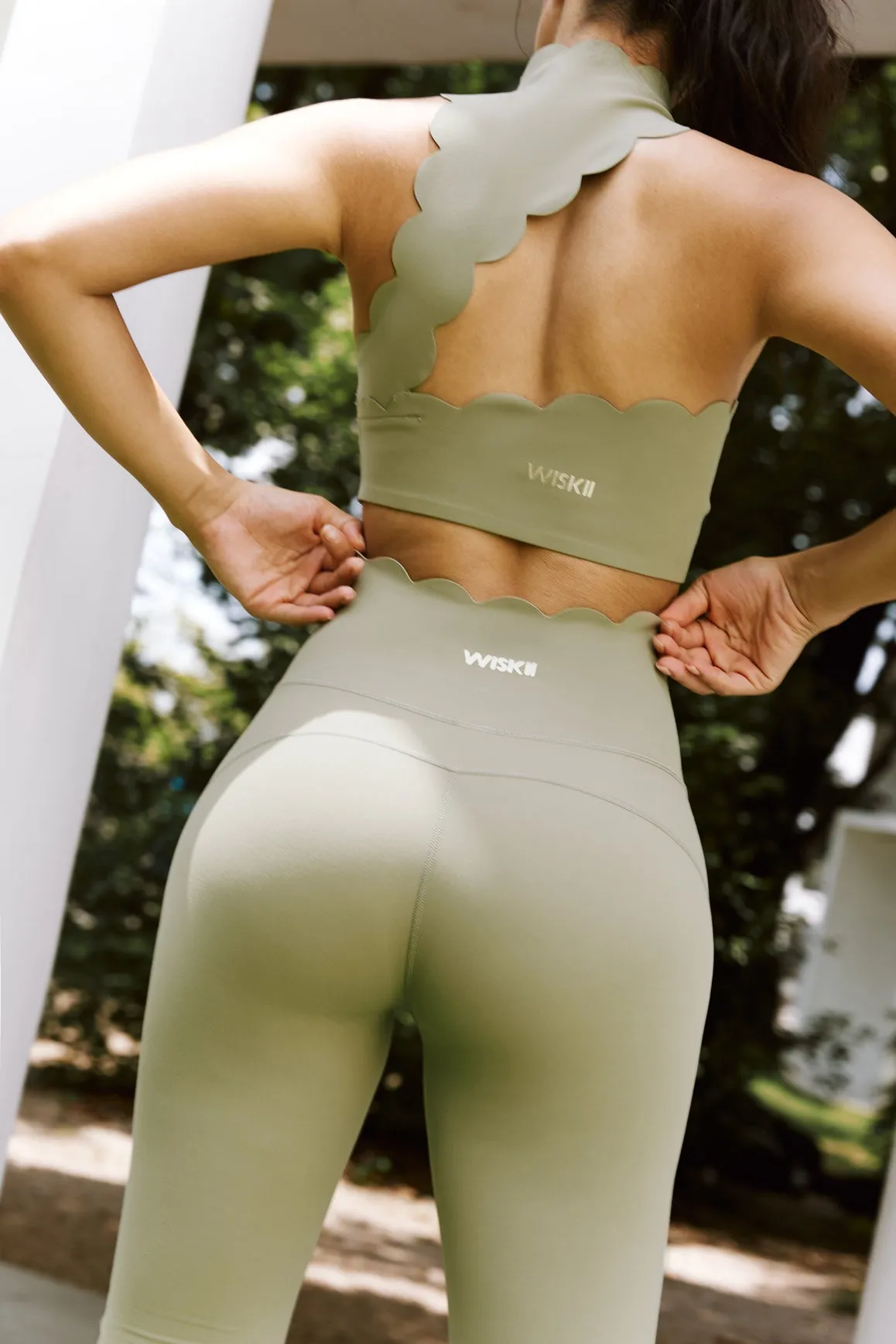 High-Waist Flare Legging