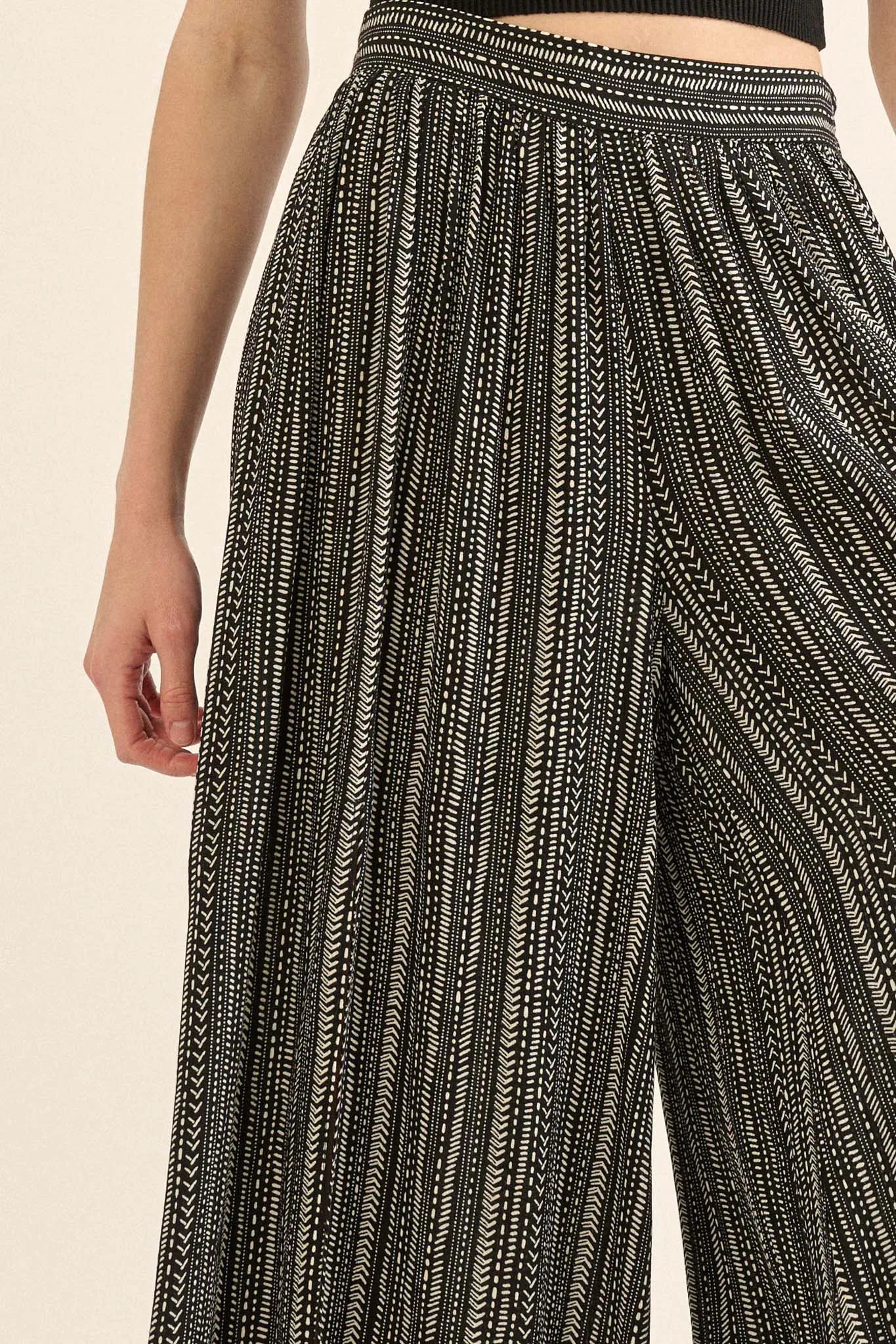 Journey Begins Geo-Print Wide-Leg Split Pants