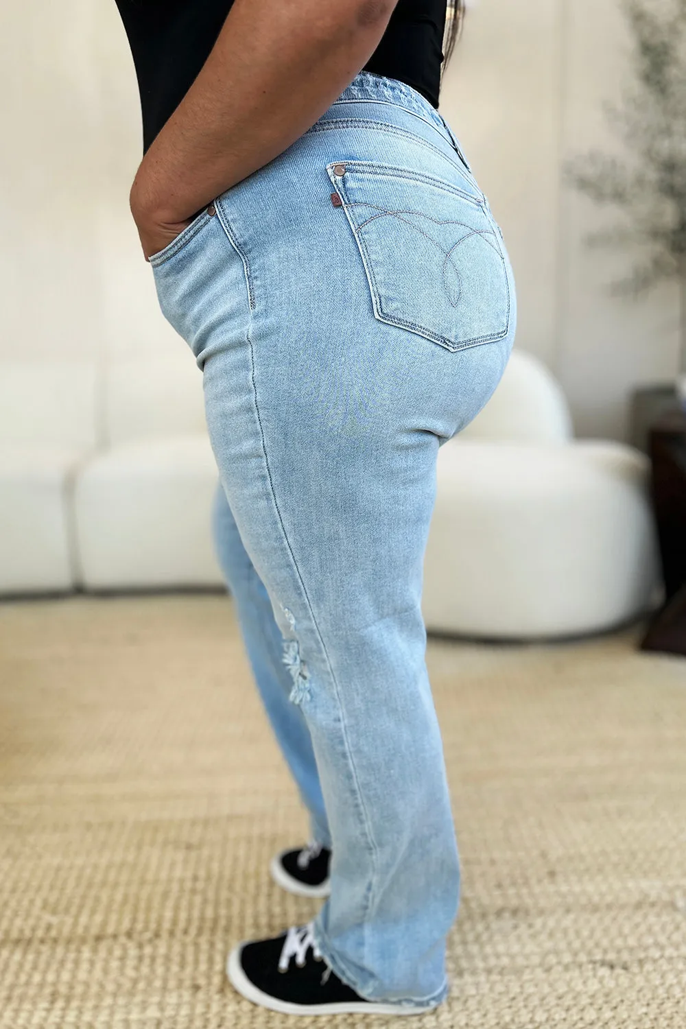 Judy Blue Full-Size High-Waist Distressed Straight Jeans