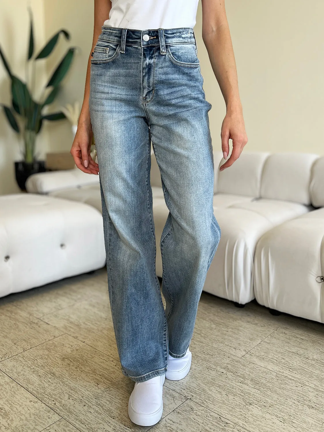 Judy Blue, High Waisted Straight Leg Jeans