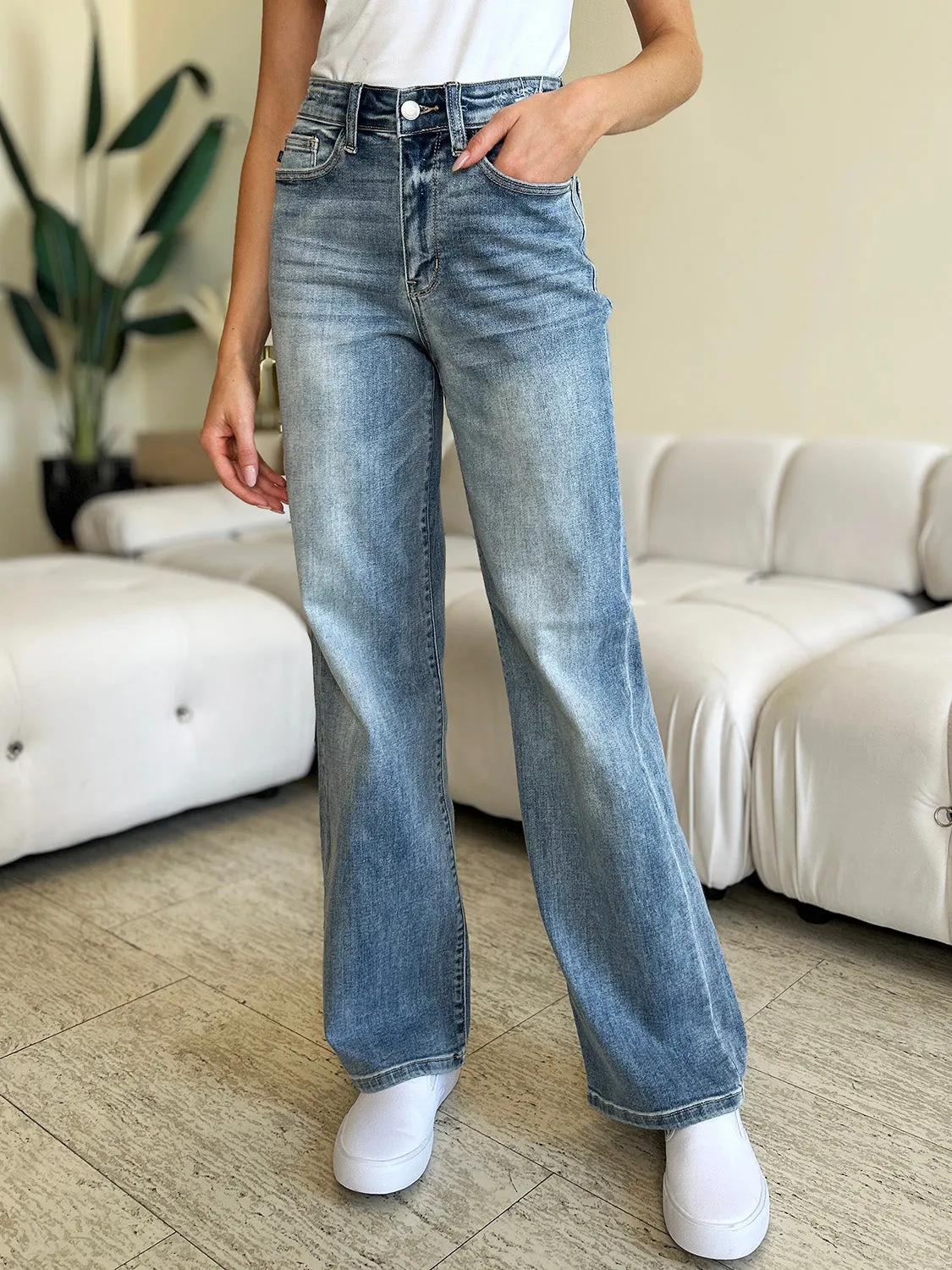 Judy Blue, High Waisted Straight Leg Jeans