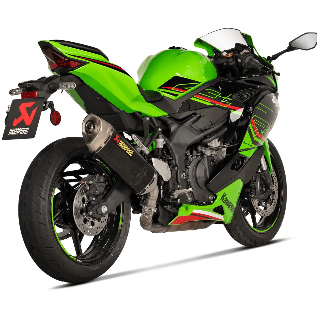 KAWASAKI ZX-4R - AKRAPOVIC CARBON FIBER SLIP-ON Exhaust