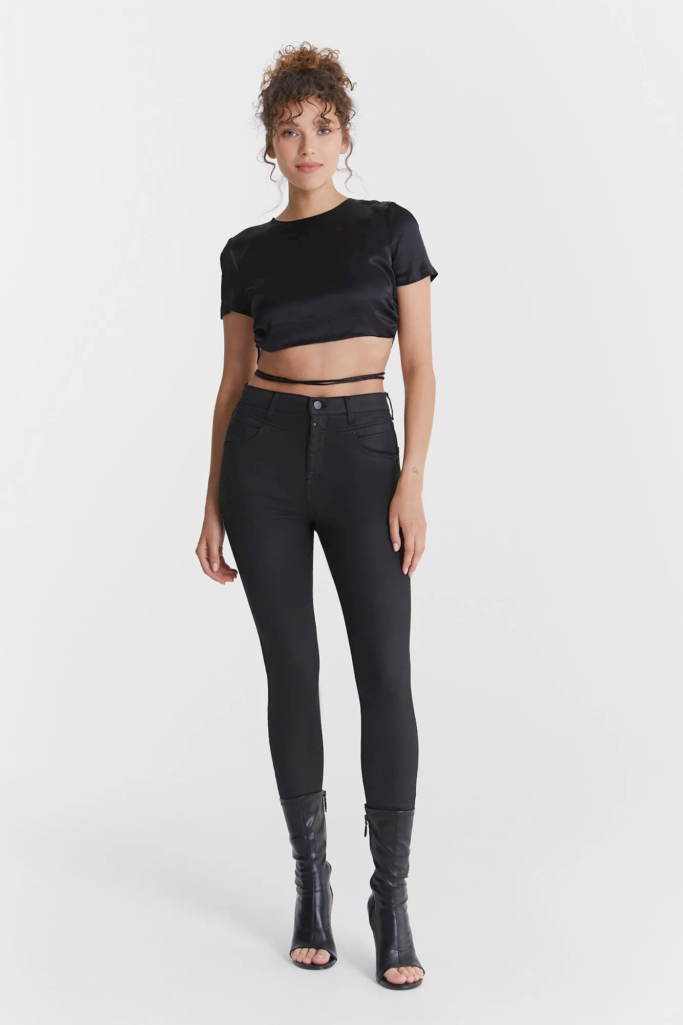 Lisa Ultra High Waist 5 Pocket Pants Black Coated