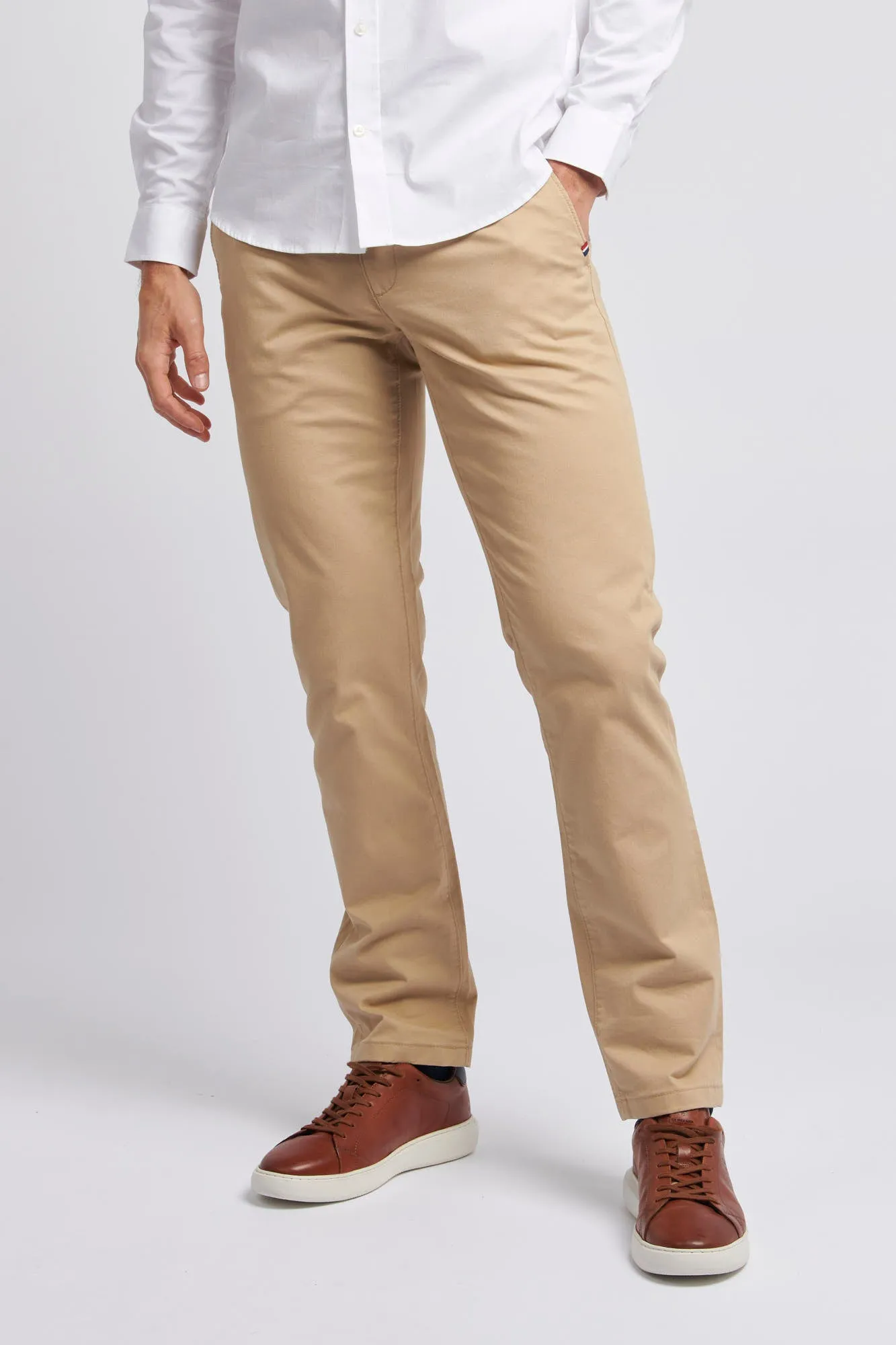 Mens Classic Chinos in Cornstalk