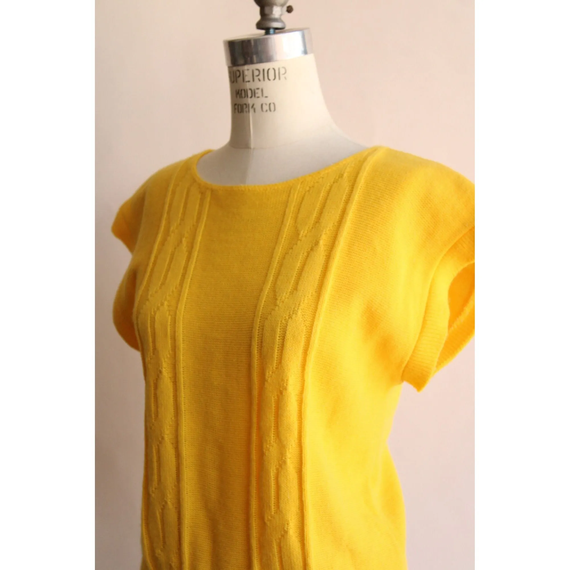 Vintage 1980s Yellow Cap Sleeve Sweater